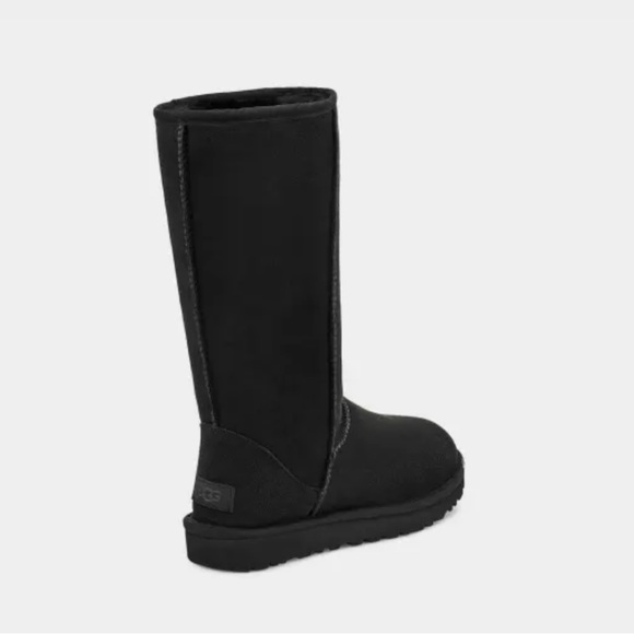 NIB Tall Classic Black Uggs - Picture 2 of 7